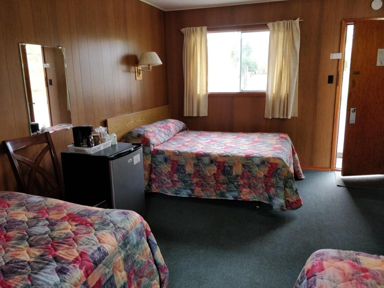 Telstar Motel Kakabeka Falls エクステリア 写真