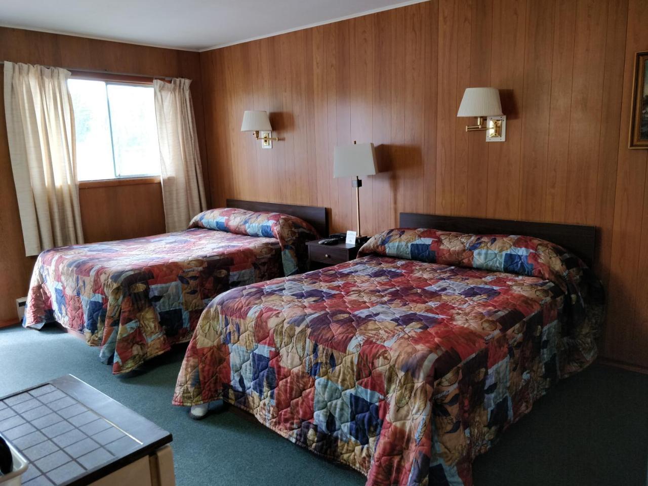 Telstar Motel Kakabeka Falls エクステリア 写真